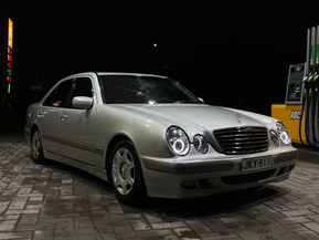 Mercedes-Benz E