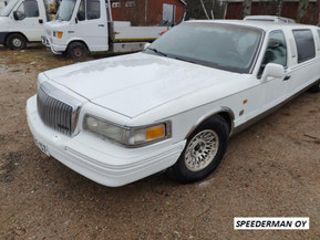 Lincoln Town Car