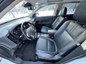 Mitsubishi Outlander PHEV