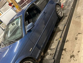 BMW 325