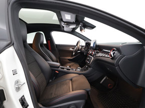 Mercedes-Benz CLA 45 AMG