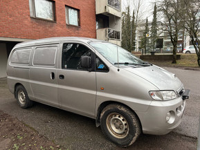 Hyundai H1 Van