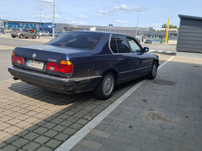 BMW 735