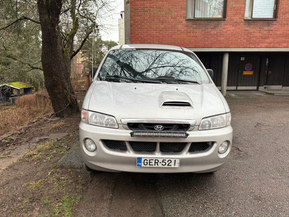 Hyundai H1 Van