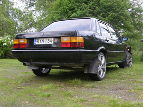 Audi 80