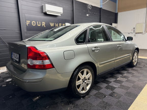 Volvo S40