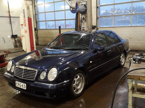 Mercedes-Benz E
