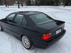 BMW 325