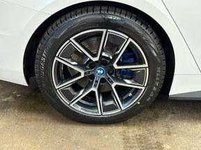 BMW i4 M50