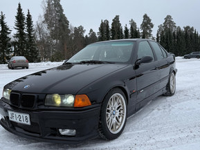 BMW 325