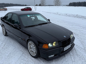 BMW 325