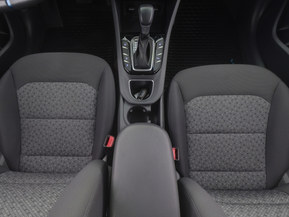 Hyundai Ioniq Plug-In