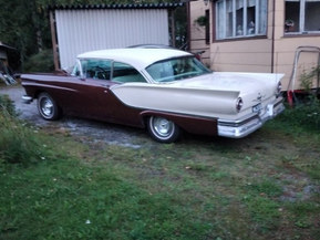 Ford Fairlane