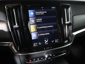 Volvo V90 Cross Country