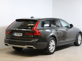 Volvo V90 Cross Country