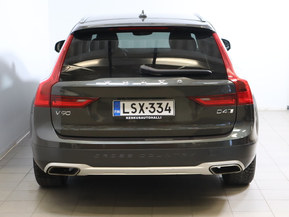 Volvo V90 Cross Country