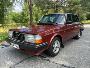 Volvo 244