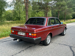 Volvo 244