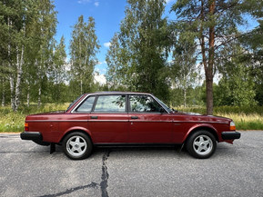 Volvo 244