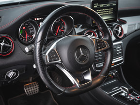 Mercedes-Benz CLA 45 AMG