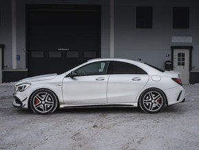 Mercedes-Benz CLA 45 AMG