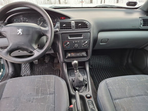 Peugeot 406