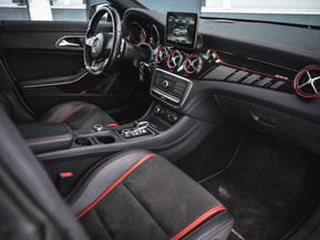 Mercedes-Benz CLA 45 AMG
