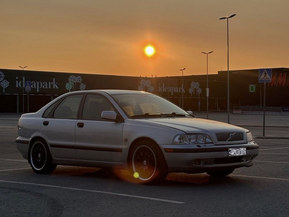 Volvo S40