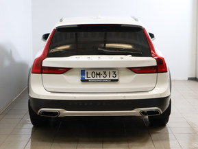 Volvo V90 Cross Country