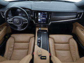 Volvo V90 Cross Country