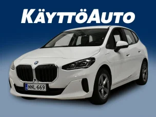 BMW 225