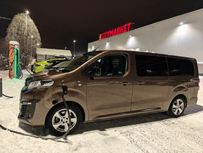 Peugeot e-Traveller