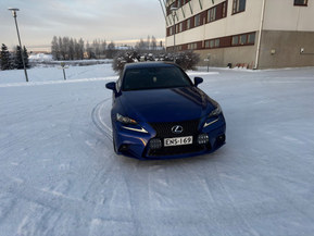 Lexus IS