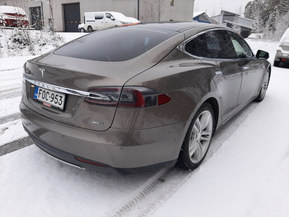 Tesla Model S