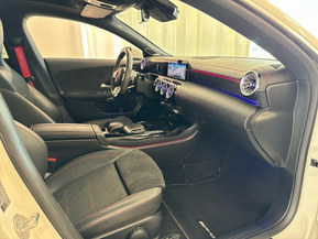 Mercedes-Benz CLA 45 AMG