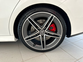 Mercedes-Benz CLA 45 AMG