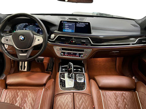 BMW 745