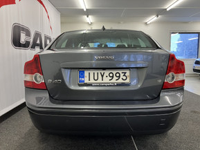 Volvo S40