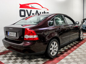 Volvo S40
