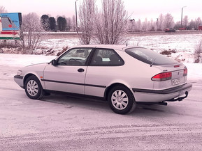 Saab 900