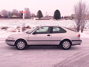 Saab 900