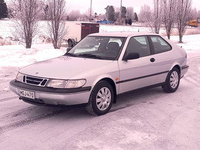 Saab 900