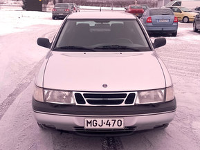 Saab 900