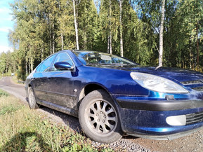 Peugeot 607