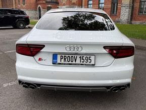 Audi S7