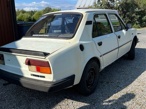 Skoda 105