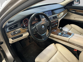 BMW 740