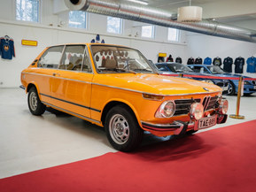 BMW 2000