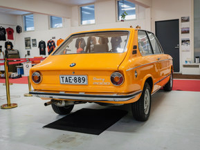 BMW 2000