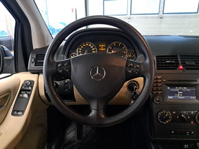 Mercedes-Benz A